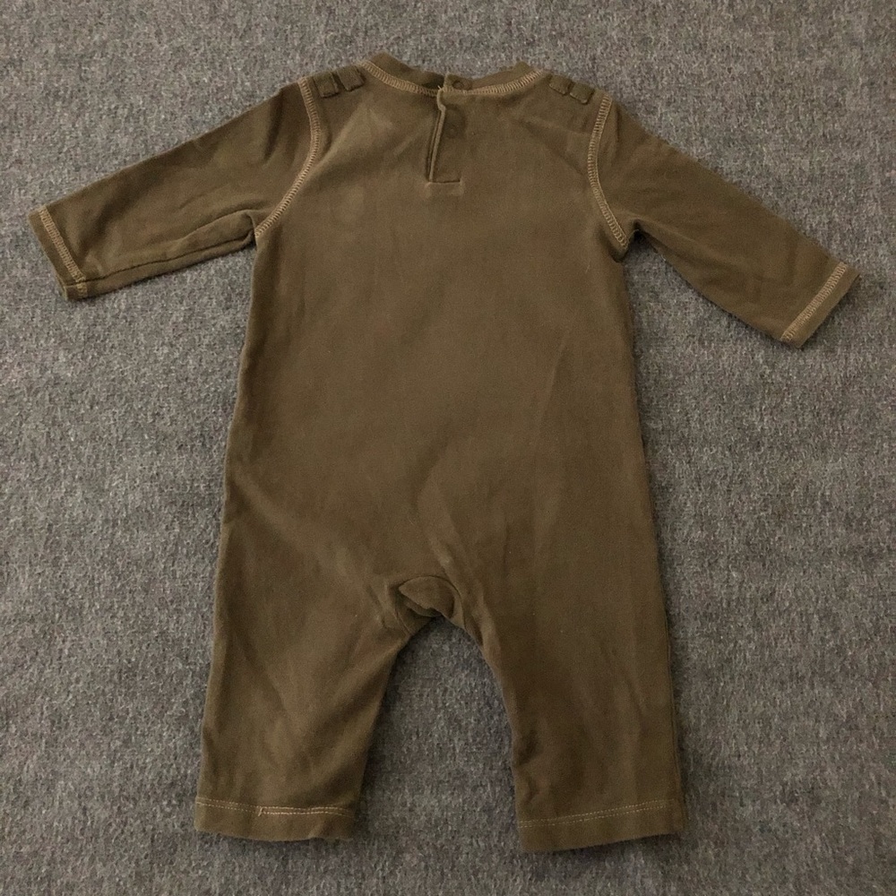 🔴 Old Navy Onesies Bundle - Picture 8 of 8